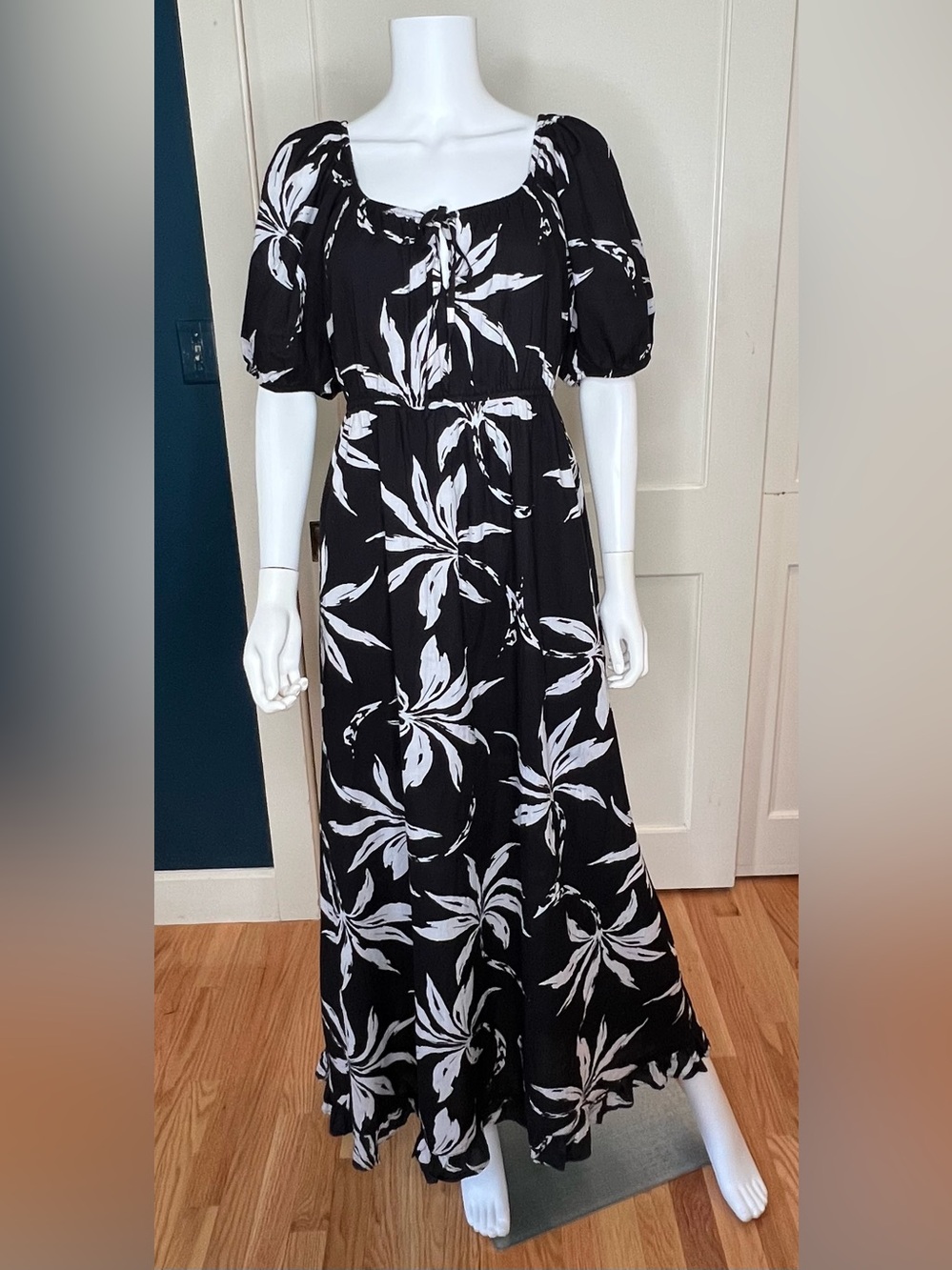 Dizzy Lizzy Tropical Print Maxi Dress, Black & White, Women’s XL,  NWOT